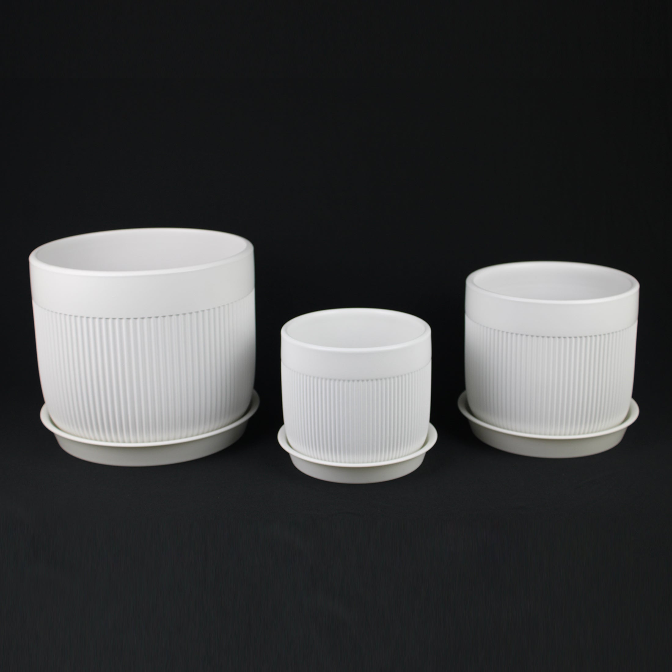 3-Piece White Stoneware Planter Pot Set with Vertical Line Texture