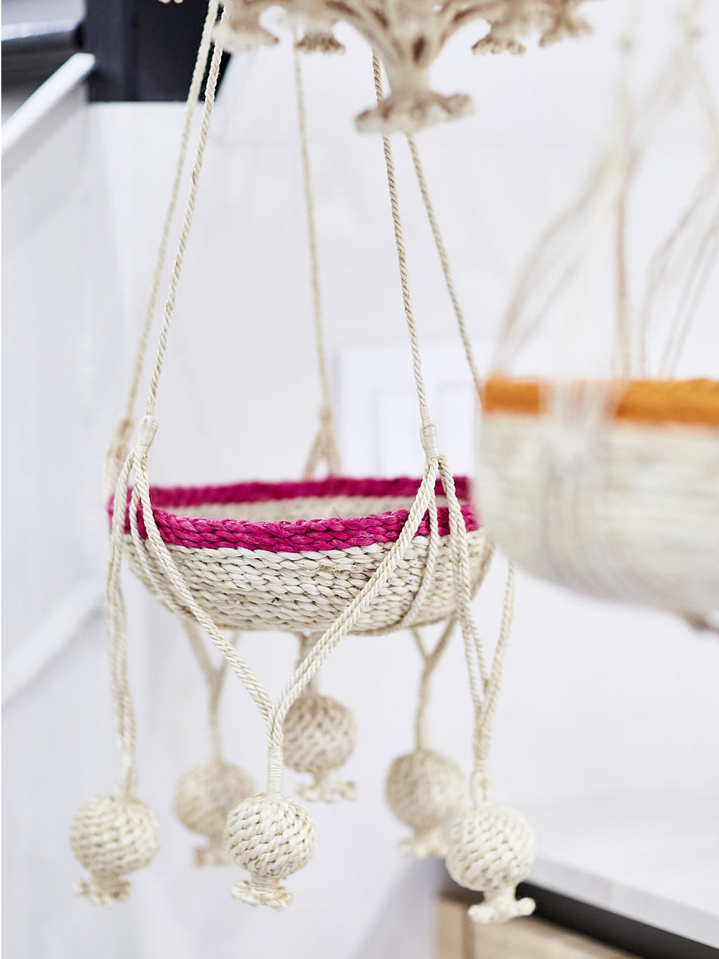 Plant Hanger Kadam; Sculptural Hanging Planter for Trailing Indoor Plants